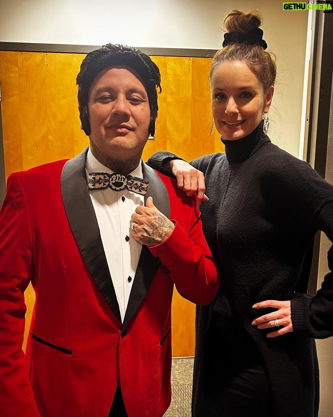 Sarah Wayne Callies Instagram - @bear.grease is a marvelous mashup mixtape of a vision and i loved every second ๐น @crystle_lightning & @elvisrezley have created something that just ought to be seen by everyone ๐น go find them on tour ๐น all. the. flowers.