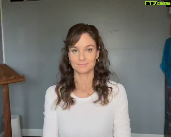 Sarah Wayne Callies - 51K Likes - thanks to everyone who’s been watching #thecompany you keep 🤟🏽we’re all so grateful 🤟🏽
.
show is back this sunday 💋
.
my ASL is still WIP - apologies to the deaf community for my mistakes 🙏