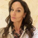 Sarah Wayne Callies Instagram - did m’hair today because i mean business