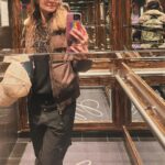 Sarah Wayne Callies Instagram - hi sorry, asking for an extension on international women’s day because i was in prep. on this show full of women & rad allies. tx 😘 . #womeninfilm #internationalwomensday #firecountry