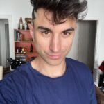 Sascha Burci Instagram - 🇮🇹: Ed eccomi qua arrivato con le mie forze ad un nuovo grande obiettivo. Milano - Firenze in Bici! Sono passati 2 anni dal mio viaggio fino a Genova che mi aveva segnato ed emozionato tanto. Ho deciso di ripartire per questo lungo viaggio durato 5 giorni, in seguito ad un brutto periodo che mi ha perseguitato per mesi. Sono partito per sconfiggere tutti i pensieri negativi che mi stavano avvolgendo e strozzando, volevo riprendere in mano la mia vita. A volte bisogna fare dei passi indietro per farne tanti di più in avanti, quindi ho pedalato fino nella città in cui sono nato. “L’origine di ogni cosa”. Godetevi questo film su Youtube. Chiamarlo video è davvero riduttivo. 🇬🇧: And here I am on my way to a great new goal. Milan - Florence by Bike! Two years have passed since my journey to Genoa, which had marked and excited me so much. I decided to set off on this long journey lasting 5 days, following a bad period that had haunted me for months. I left to defeat all the negative thoughts that were enveloping and choking me, I wanted to take my life back in my hands. Sometimes you have to take steps backwards to take many more steps forwards, so I cycled to the city where I was born. "The origin of everything'. Enjoy this film on Youtube. To call it a video is really reductive. Firenze, Italy