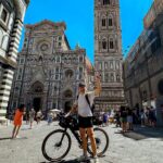 Sascha Burci Instagram - 🇮🇹: Ed eccomi qua arrivato con le mie forze ad un nuovo grande obiettivo. Milano - Firenze in Bici! Sono passati 2 anni dal mio viaggio fino a Genova che mi aveva segnato ed emozionato tanto. Ho deciso di ripartire per questo lungo viaggio durato 5 giorni, in seguito ad un brutto periodo che mi ha perseguitato per mesi. Sono partito per sconfiggere tutti i pensieri negativi che mi stavano avvolgendo e strozzando, volevo riprendere in mano la mia vita. A volte bisogna fare dei passi indietro per farne tanti di più in avanti, quindi ho pedalato fino nella città in cui sono nato. “L’origine di ogni cosa”. Godetevi questo film su Youtube. Chiamarlo video è davvero riduttivo. 🇬🇧: And here I am on my way to a great new goal. Milan - Florence by Bike! Two years have passed since my journey to Genoa, which had marked and excited me so much. I decided to set off on this long journey lasting 5 days, following a bad period that had haunted me for months. I left to defeat all the negative thoughts that were enveloping and choking me, I wanted to take my life back in my hands. Sometimes you have to take steps backwards to take many more steps forwards, so I cycled to the city where I was born. "The origin of everything'. Enjoy this film on Youtube. To call it a video is really reductive. Firenze, Italy