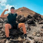 Sascha Burci Instagram - 🇮🇹: Dal mare alla cima del vulcano più alto in Europa, il Teide! 52km a piedi, 2 giorni di viaggio, 1 obiettivo. 🌋 Il desiderio è la chiave della motivazione per riuscire in qualsiasi cosa. 🇬🇧: From the sea to the summit of Europe's highest volcano, Teide! 52km on foot, 2 days of travel, 1 goal. 🌋 Desire is the key to motivation to succeed in anything.