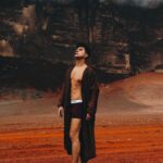 Sascha Burci Instagram – Tranquilli, ci penso io fare Gesù quest’anno! +33 anni festeggiati direttamente nelle sue terre 🤍 
#jordan #desert #jesus #christmas Wadi Rum Desert, Jordan