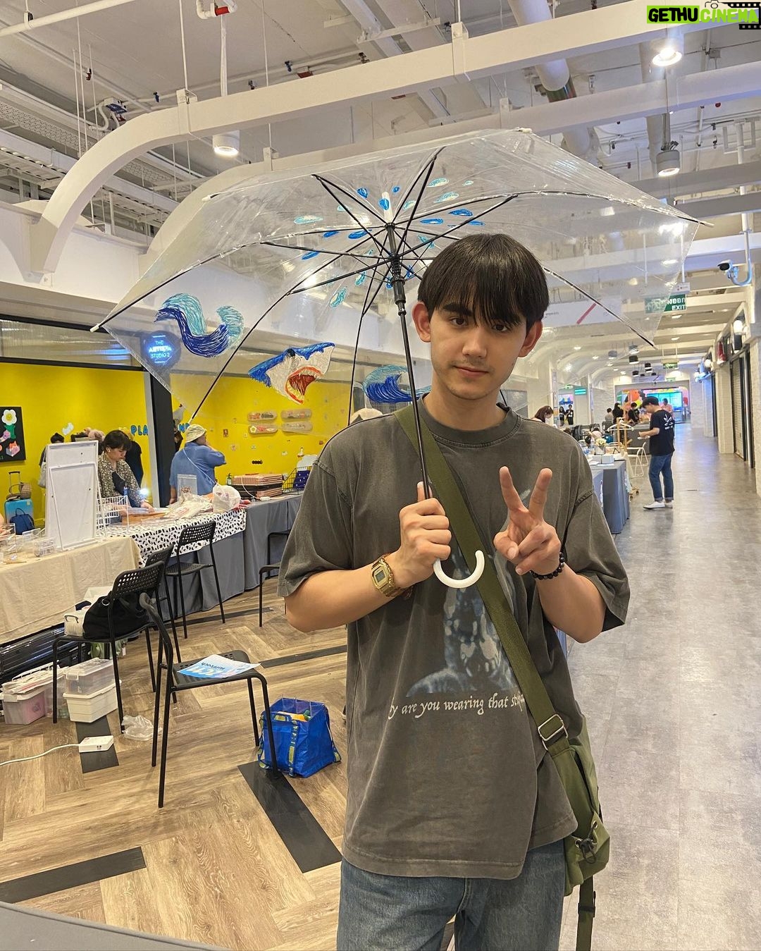 Sattabut Laedeke Instagram - ฉลามน่ะชอบงับคุณ🦈