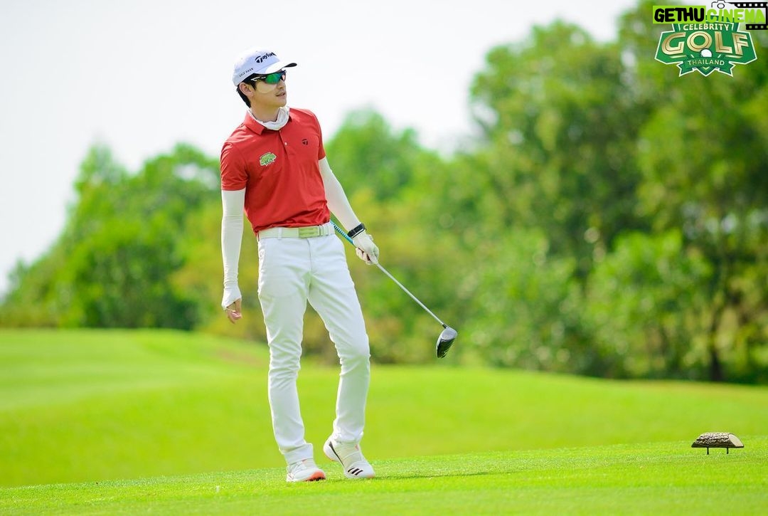 Sattaphong Phiangphor Instagram - จบไปแล้วครับกับงานกอล์ฟการกุศล Celebrity Golf Thailand ✨🇹🇭 เมื่อวานต้องบอกเลยว่าสนุกมาก ๆ ครับ และทีมสีแดงก็ได้คว้าแชมป์ไปครองด้วยยย 🔴🏆รู้สึกดีใจมาก ๆ ที่ได้มีส่วนร่วมกับงานครั้งนี้ ก่อนอื่นต้องขอขอบคุณโกบอยที่เป็นแม่งานในครั้งนี้นะครับ @koboykrush ขอบคุณเมาส์ @mousenatcha ที่เป็นคู่แข่งที่ดุเดือด สูสีมาก มาตัดสินกันหลุมสุดท้าย มันส์มาก✌🏻ขอบคุณสปอนเซอร์ทุกท่านที่สนับสนุนตลอดการแข่งขัน และยอดบริจาคจากงานครั้งนี้ที่ได้มอบให้กับสภากาชาดไทยทั้งหมด 700,000 บาทครับ 🙏🏻 #CelebrityGolfThailand