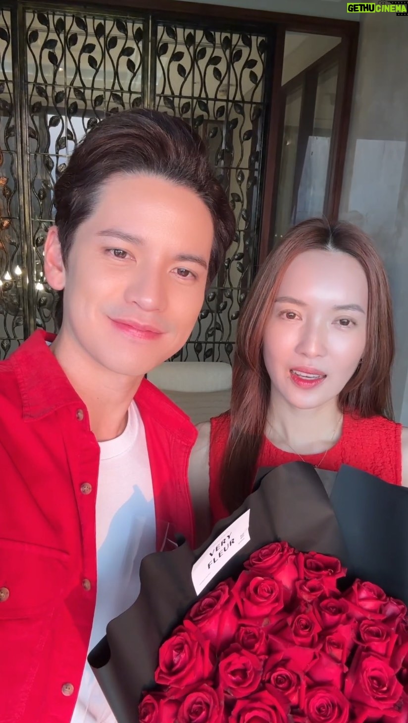 Sattaphong Phiangphor Instagram - Valentine Date at golf course 💖🤪 @tikky_w @summitwindmillgolfclub #summiywindnillgolfsuitehotel #summitwindmillgolfclub Summit Windmill Golf Club