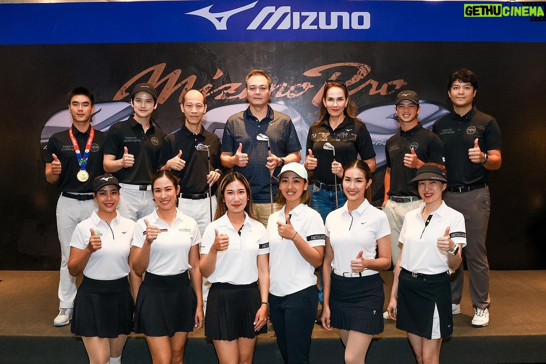 Sattaphong Phiangphor Instagram - ผมได้มางานเปิดตัวชุดเหล็ก MP24 จากทาง Mizuno บอกเลยว่าเข้ามือสุดๆ เสียงเพราะนุ่มมาก ระยะก็เพิ่มขึ้นด้วย👍🏻 #Mizunopro #MizunogolfThailand #MP24 #nothingfeelslikeamizuno