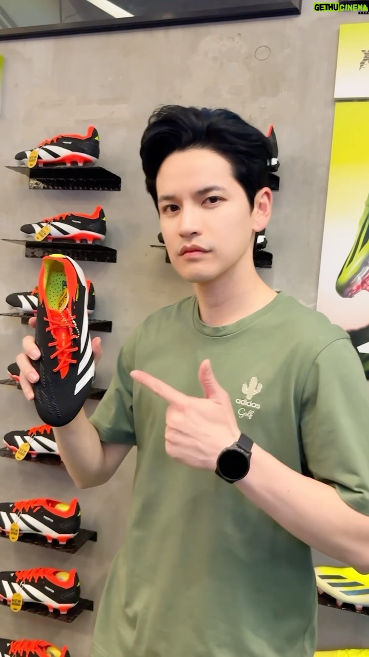 Sattaphong Phiangphor Instagram - จัดมาแล้วครับกับรองเท้า Adidas Predator Elite สายนักบอลอย่างเราพลาดไม่ได้ ต้องมีไว้ในครอบครอง⚽️ บอกเลยใครใส่คู่นี้ทำแต้มทะลุชาร์จแน่นอนนน @ari_football_alt