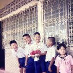 Sattaphong Phiangphor Instagram - เปิดอัลบั้มรูปสมัยเด็กๆดู ก็ค้นพบว่าตอนเด็กเราถือพานบ่อยขนาดนี้เลยหรอ ด.ช.เต๋า 😂