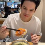 Sattaphong Phiangphor Instagram - ร้าน Chee kei เมนูที่ต้องสั่ง โจ๊กปู กับข้าวมันไก่ อร่อยมาก #Taostp #ติดเต๋า #Hongkong
