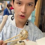 Sattaphong Phiangphor Instagram - มาที่ร้าน Cheung hing kee เสี่ยวหลงเปาทรัฟเฟิ้ลแล้วก็ปู อร่อยสมกับที่ได้ Michelin guide⭐️ น้ำพุ่งออกจากปากแนะนำให้กินคำเดียวให้หมดครับ #Taostp #ติดเต๋า #Hongkong #ติดกิน Cheung Hing Kee Shanghai
