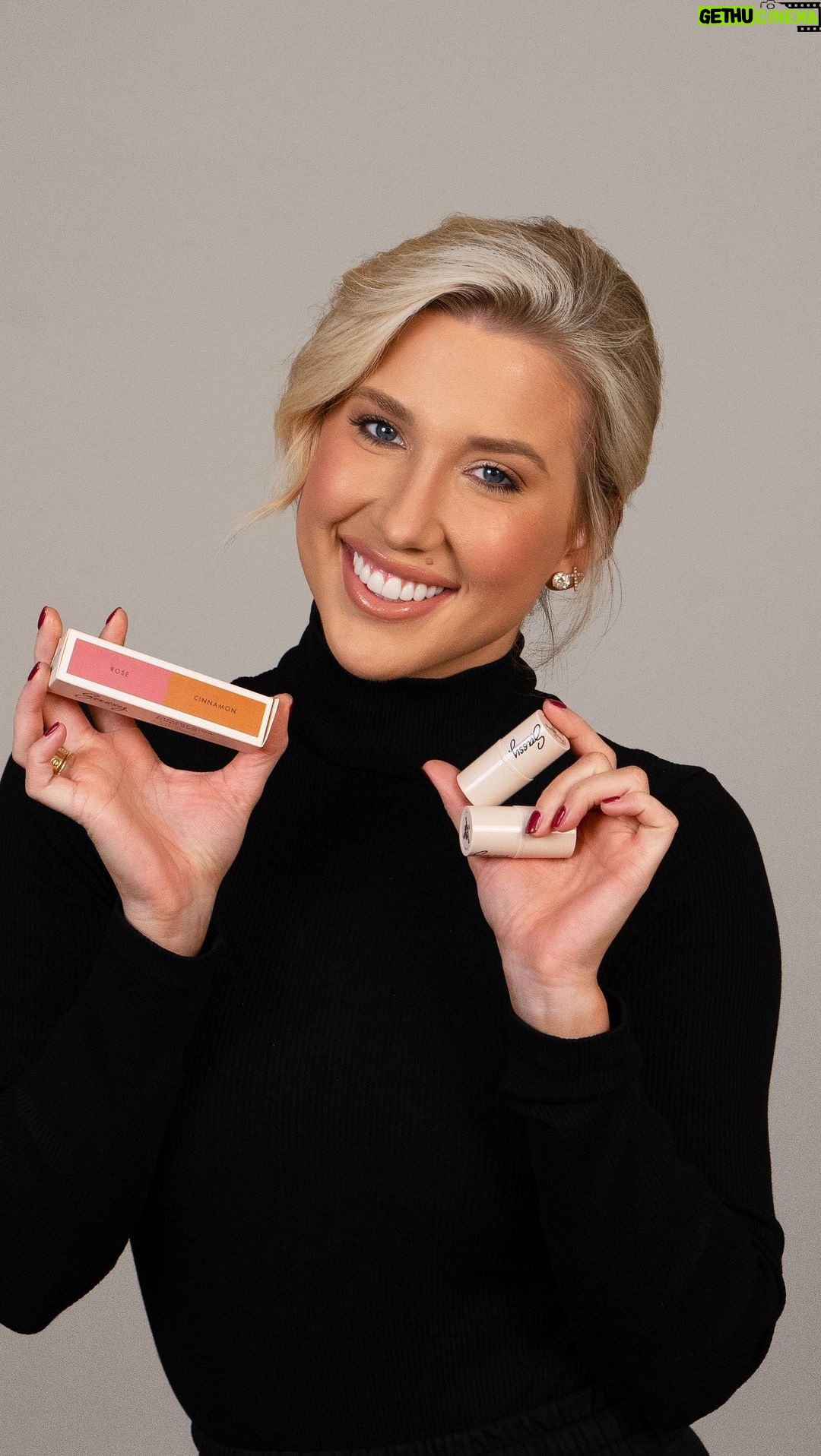 Savannah Chrisley Instagram - FREAKING OUT!!! The secret is OUT! My all time favorite product! Our NEW Radiant Glow Blush Duo is now available! The creamy, blendable shades are the perfect finish to any Sassy look! @sassybysavannah