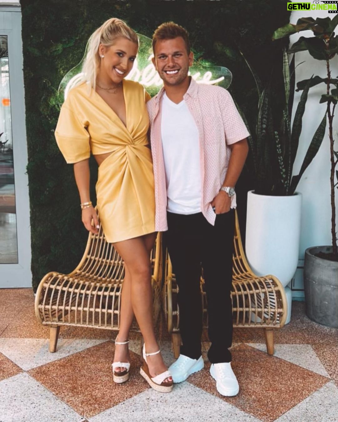 Savannah Chrisley Instagram - Life is a party 🎉