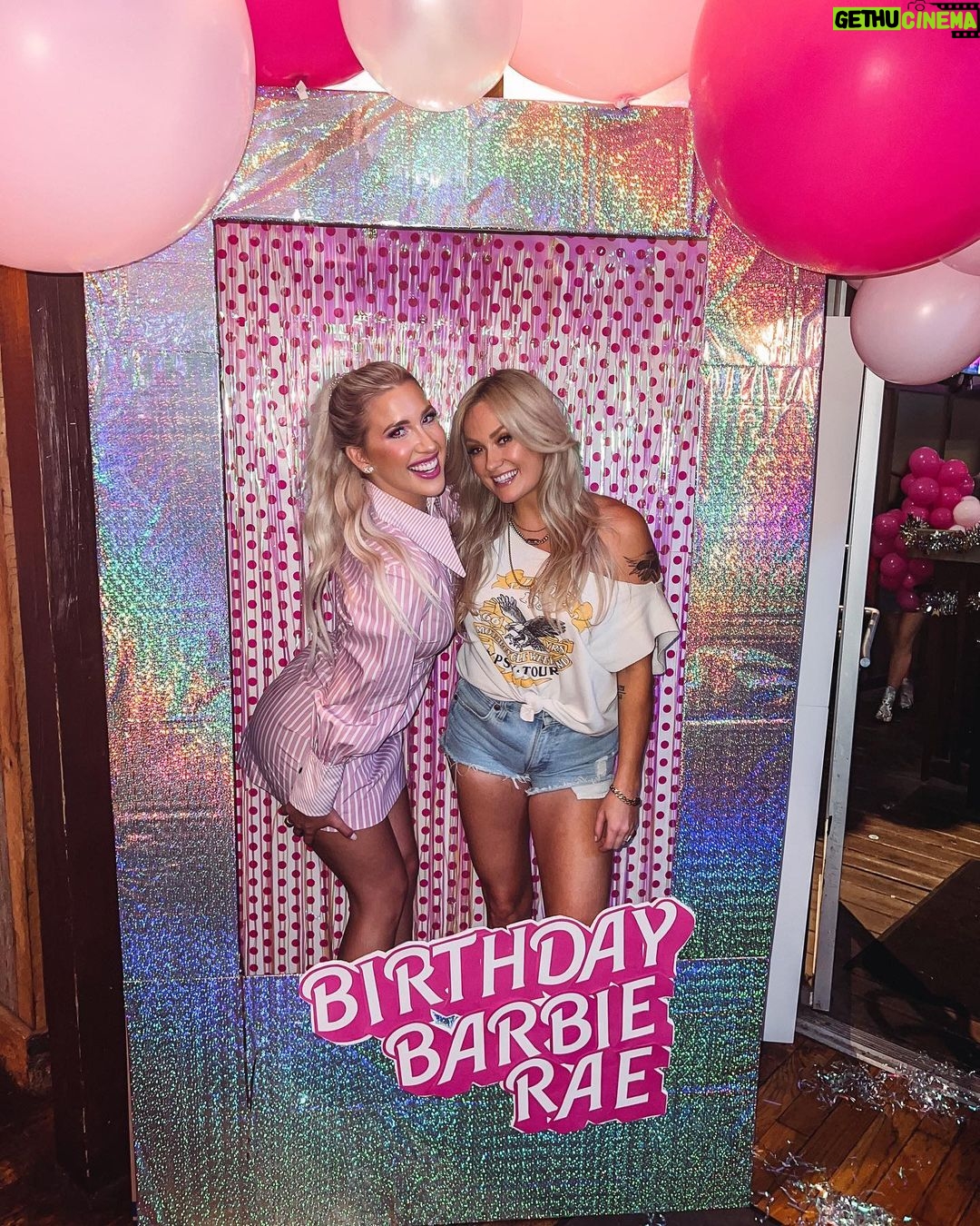 Savannah Chrisley Instagram - Had to throw a drunken Barbie birthday for the REAL BARBIE! @raelynnofficial LOVE all my people 💕