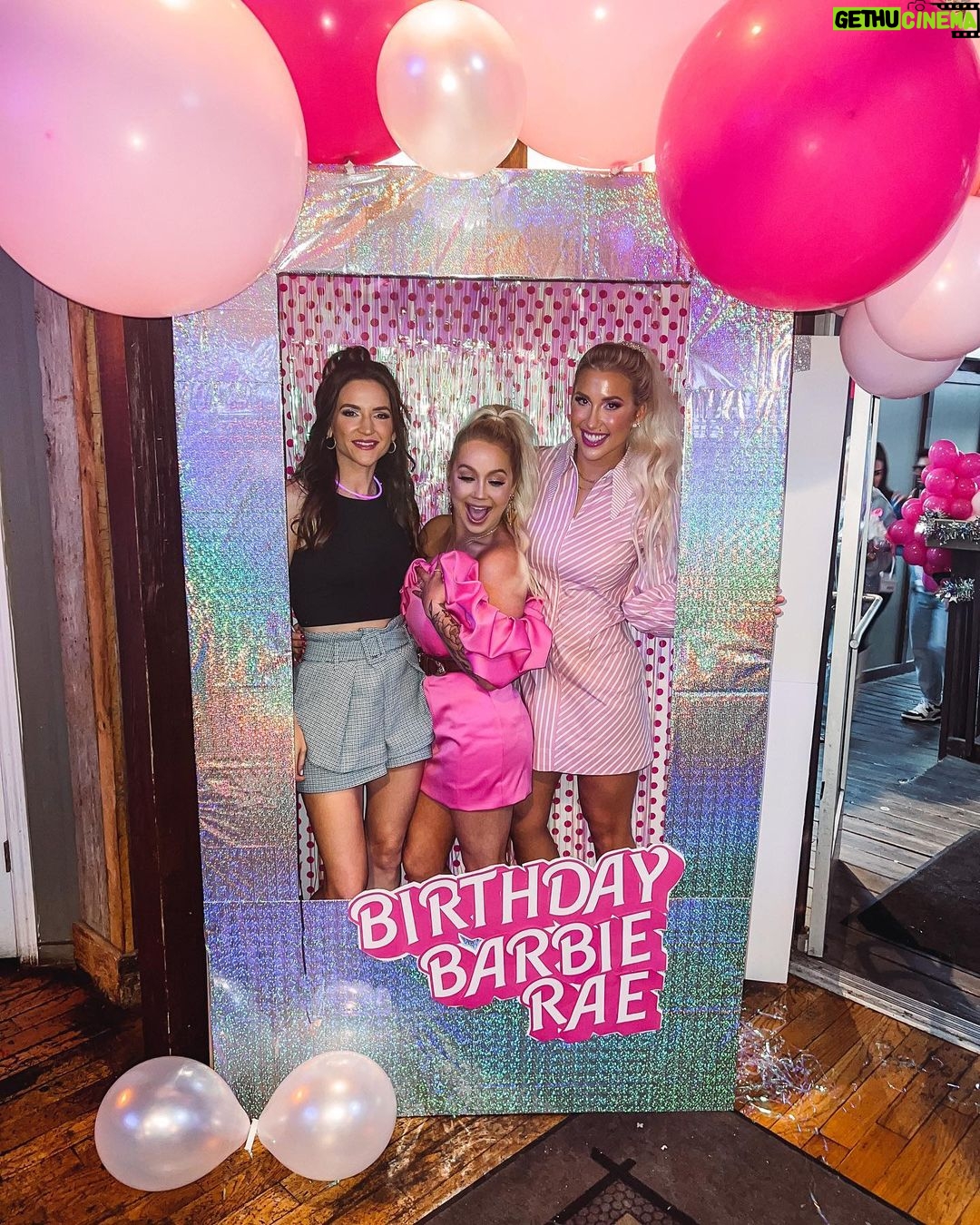 Savannah Chrisley Instagram - Had to throw a drunken Barbie birthday for the REAL BARBIE! @raelynnofficial LOVE all my people 💕