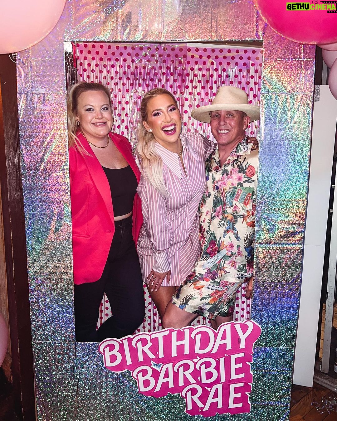 Savannah Chrisley Instagram - Had to throw a drunken Barbie birthday for the REAL BARBIE! @raelynnofficial LOVE all my people 💕