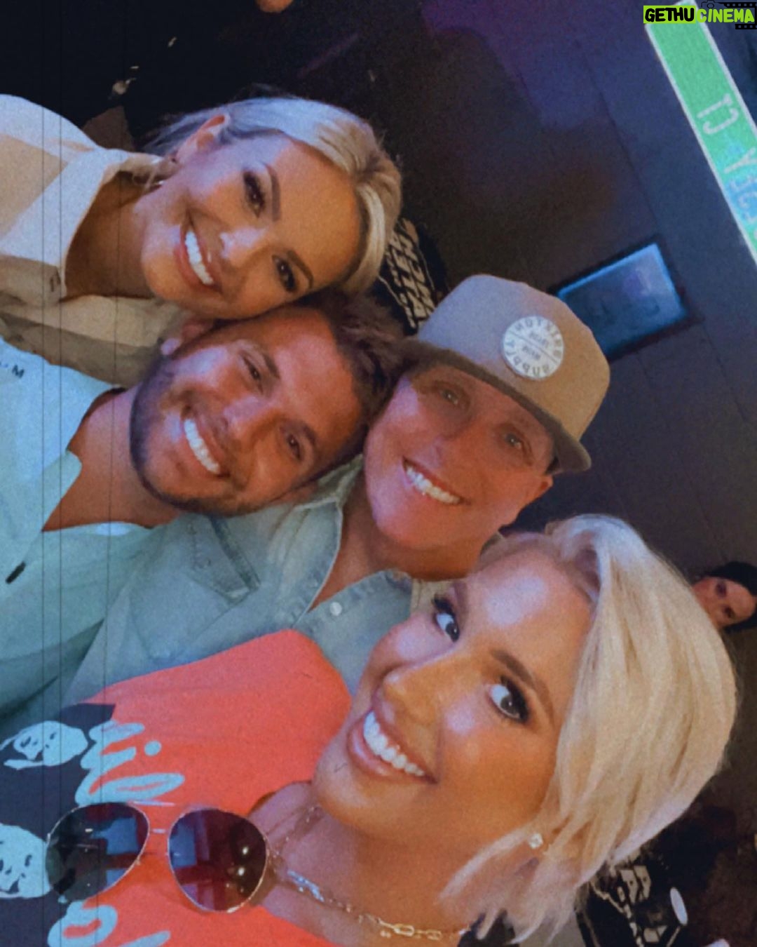 Savannah Chrisley Instagram - ALL my favorite people in one place❤️