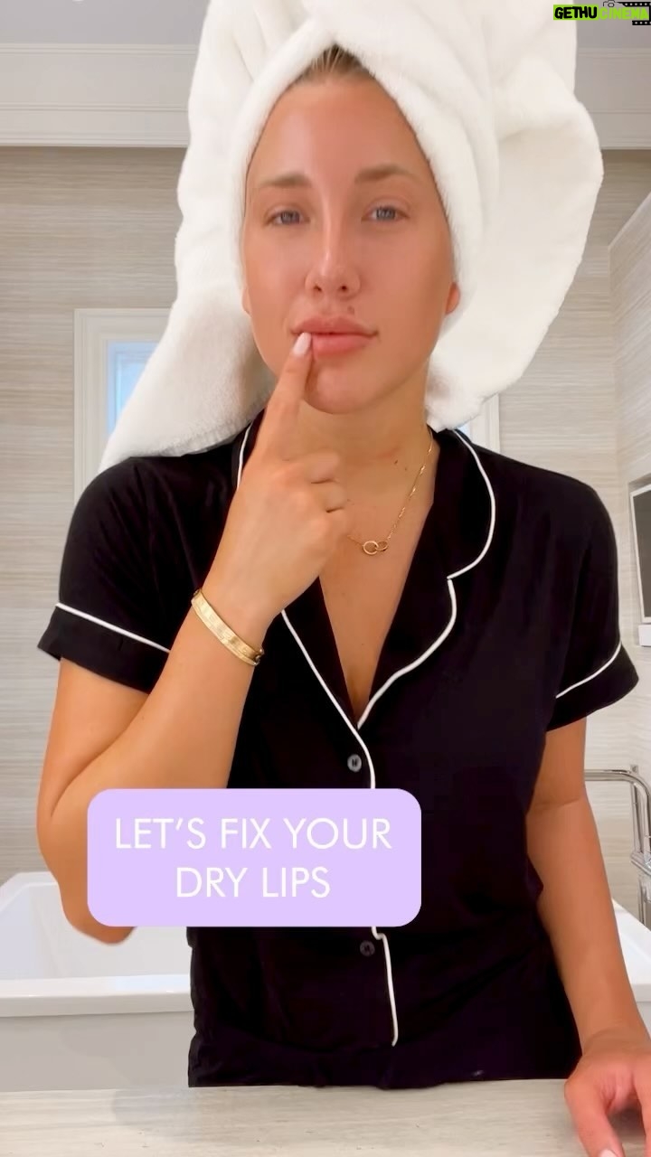 Savannah Chrisley Instagram - If you don’t love your lips…how can you expect someone else to 😏🤷🏼♀️ @sassybysavannah ••• Love Your Lips Kit - $15 on sassybysavannah.com