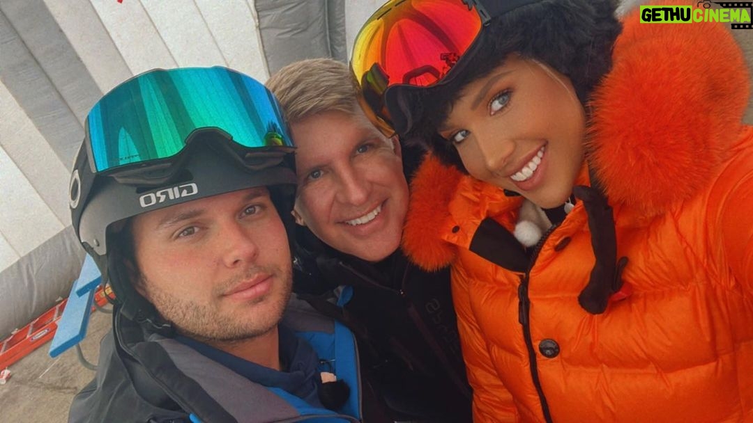 Savannah Chrisley Instagram - The Chrisley’s Take Tahoe 😂😉🤪 #justwait