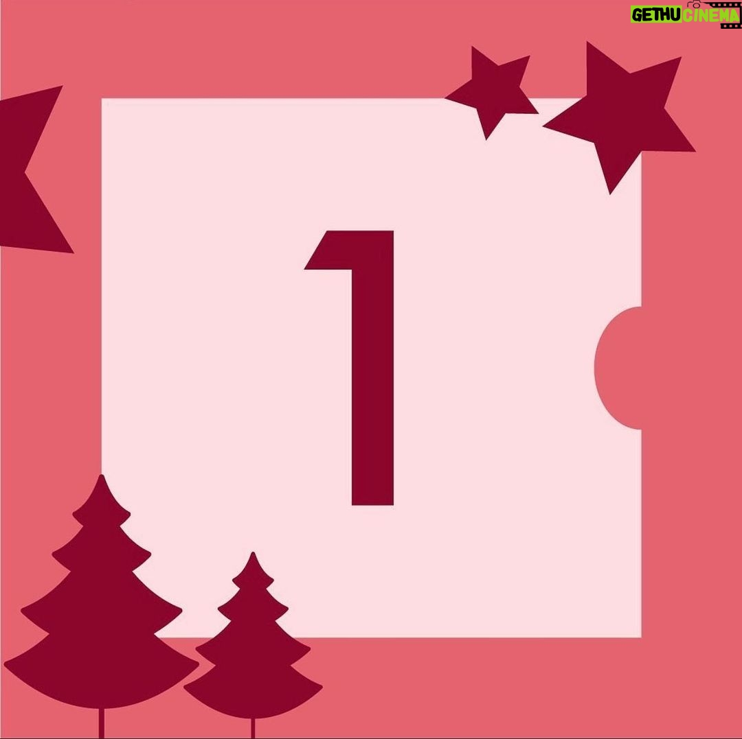 Savannah Chrisley Instagram - ⭐️ Sassmas Day 1 Deal ⭐️ Welcome to 12 Days of Sassmas. We will have a new deal everyday on sassybysavannah.com 🎁 #BOGO