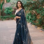 Sayali Sanjeev Instagram – Happiness is … wearing beautiful Saree 
•
•
•
Saree by @chidiyaaonline 
📸 @deepali_td_official 
•
•
•
#saree #sareelove #love #trend #trending
