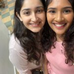 Sayyeshaa Saigal Instagram - Ending the year with a coffee date with my lovely girl! ❤️ @vedikamees 🤗 #friends#happynewyear#2023#instagood#love#goodtimes#makingmemories#cafe