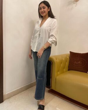 Sayyeshaa Saigal Instagram - Party time with my loves! ❤️❤️❤️❤️🧿🧿🧿
@aryaoffl @shhaheen @arianajofficial 
Love them the mostest! 

#family#babygirl#husband#mommy#party#outandabout#makingmemories#mylife#love#forever#familyfirst#instadaily#instagram#twinning