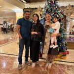 Sayyeshaa Saigal Instagram – Merry Christmas to you all from us! Sending you lots of love! ❤️🤗

@aryaoffl @shhaheen @arianajofficial 

#merrychristmas#festive#season#december#family#love#celebration#instadaily#instagram#2023#christmas
