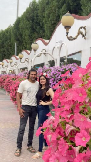 Sayyeshaa Saigal Instagram - Happy Birthday to the most amazing man who I proudly call my husband! Thank you for being mine. I love you forever! ❤️❤️❤️🧿🧿🧿🧿 @aryaoffl 

#happybirthday#mylove#husband#best#forever#love#instagram#reels
