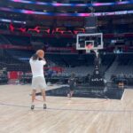 Scooter Braun Instagram - Me and my lil guy still got it. Bday boy with the assist. 🏀 . First take 😉