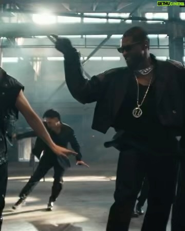 Scooter Braun Instagram - “Standing Next To You” remix with @usher music video out now! This video is iconic!! Proud of this one. #jungkook @usher #hybefamily