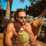 Sebastián Rulli Instagram - 🥥🌴🌊☀️🩳♥️💯 Con Coco o sin Coco?🤔🙄🤪 Samora Luxury Resort