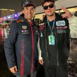 Sebastián Villalobos Instagram - 1. CHECO IN DA HOUSE 🇲🇽🔥 2. Posando con la copa 🏎️💨 (no sé cómo terminó en mis manos) 3. Corrí en la pista (a pequeña escala) gracias al equipo de @espndeportes 🥰🏁 (y perdí) 4. Vi la pista sola y no podía desaprovechar la oportunidad de tomarme una foto ahí ✌🏼 5. Llegando a la fiesta de @espn ✨ estuvo bueeeeeena 6. Me encontré con uno de mis jugadores de futbol favoritos! ⚽️🇸🇪 7. Tanta emoción necesita hidratación 😂 8. TUVE EL CONTROL DE CHARLES LECLERC EN MIS MANOS 🏁 9. EL PIT LINE Y OTRAS EXPERIENCIAS BRUTALES HACÍAN PARTE DEL PADDOCK GRACIAS A @ESPNDeportes 🫶🏼🥰 LOS AMOOO GRACIAS 10. RECAP. DE LOS MEJORES MOMENTOS DE MI EXPERIENCIA EN LA F1 LAS VEGAS CON @espndeportes ❤️‍🔥 #LasVegasGP #F1 #ESPNDEPORTESPARTNER #Ad Las Vegas, Nevada