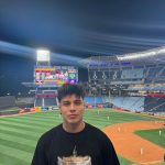 Sebastián Villalobos Instagram - Conocer este país ha sido verdaderamente un sueño cumplido. Desde niño escuché muchas historias sobre Venezuela, desde mi familia, que crearon en mí la ilusión de conocer algún día. Cuando la crisis comenzó, estas ganas de conocer empezar a verse un pilin perturbadas y ahora que el sol está empezando a brillar de nuevo, no podía perderme la oportunidad de venir a conocer y darme cuenta que las historias que escuchaba de niño se quedaron cortas al conocer la inmensidad y magia que tiene este país. Poco más de una semana llevo aquí y entre las borracheras con Anís, los “betas”, los “panas”, la “ladilla”, el toddy😍, la cachapa, los “rolitrancoemamagüevos”, el beisbol, la gente, las vistas, el “se presta”, lo que me muero por conocer que aún no conozco y la energía tan linda con la que me han recibido… no logro definir qué ha sido mi cosa favorita. Gracias, Venezuela 🇻🇪 un país que a pesar de todo, se levanta y sonríe, NOJODAAAA! QUÉ VIVA VENEZUELA EN ESA MIERDA CABALLERO 😂 (pd: quiero mi cédula) Caracas