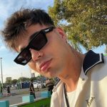 Sebastián Villalobos Instagram - así se ve la vida últimamente ✨ 1. 😄 2. 😎😎 3. 🏳️‍🌈🎀 4. 👦🏻 5. 🎈🎈 6. 🫥 7. 🤖📦 Miami, Florida