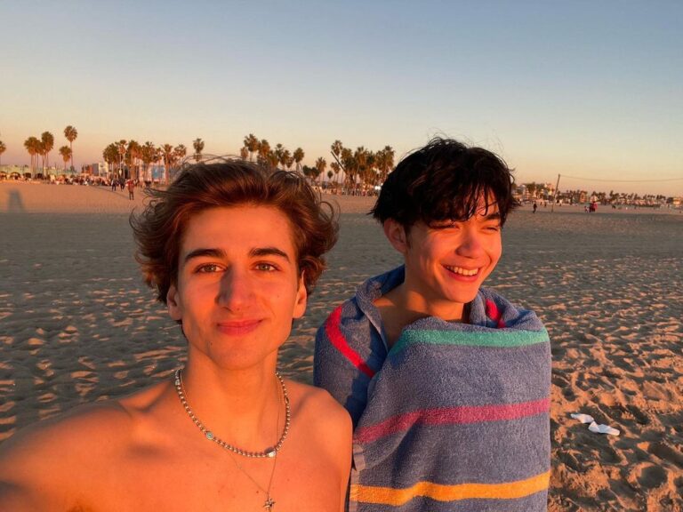 Sebastian Croft Instagram - i want to put 2022 in a bottle and keep it forever. thank you for all the love 💕 I can’t even begin to pick my favorite moments, but I just stumbled upon this pic of me and will on santa monica beach and it made me smile. i cannot wait for you to see what we’ve been working on in 2023 😏 See u on the other side x Santa Monica Beach