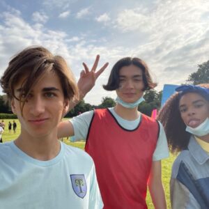 Sebastian Croft Instagram - ✌🏼 MORE SEASONS OF HEARTSTOPPER 🤪💖🍂