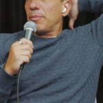 Sebastian Maniscalco Instagram - I’m still bothered. New #thepeteandsebastianshow out now at link in bio and YouTube.com/sebastiancomedy #flightetiquette