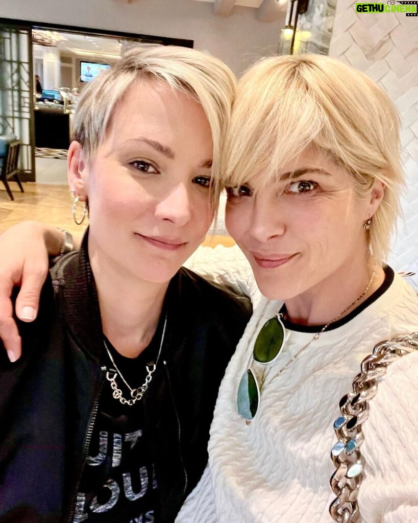 Selma Blair Instagram - Finally. I owe so much wisdom to these two women, @andraealavant and @kr_liu. Inspired by, now friends with, I loved meeting up and admiring sneakers. Congratulations on @thewebbyawards nominations to … us. 👏👏👏. Thank you, @google and @kyndralococo so much. 💛 Image descriptions: Image one: Selma is with Andraéa and KR. Selma, on the left, has short blonde hair and wears a white sweater. Andraéa, in the middle, wears a green top and a multi color jacket and has long brown hair. KR, on the right, has short blonde hair and wears a black top. Image two: Selma and KR together smiling at the camera Video: An interview-style discussion between Selma Blair and Andraéa LaVant. Selma, wearing a light pink shirt with a white collar and khaki pants opens up the video by walking with her cane over to Andraéa, who is using a wheelchair, wearing purple glasses and a pink/red multi-colored romper. Both smile at each other and google.com/all-in appears on the screen. Image four: A graphic encouraging voting for the Webby awards. Image five: A graphic encouraging voting for the Webby awards.