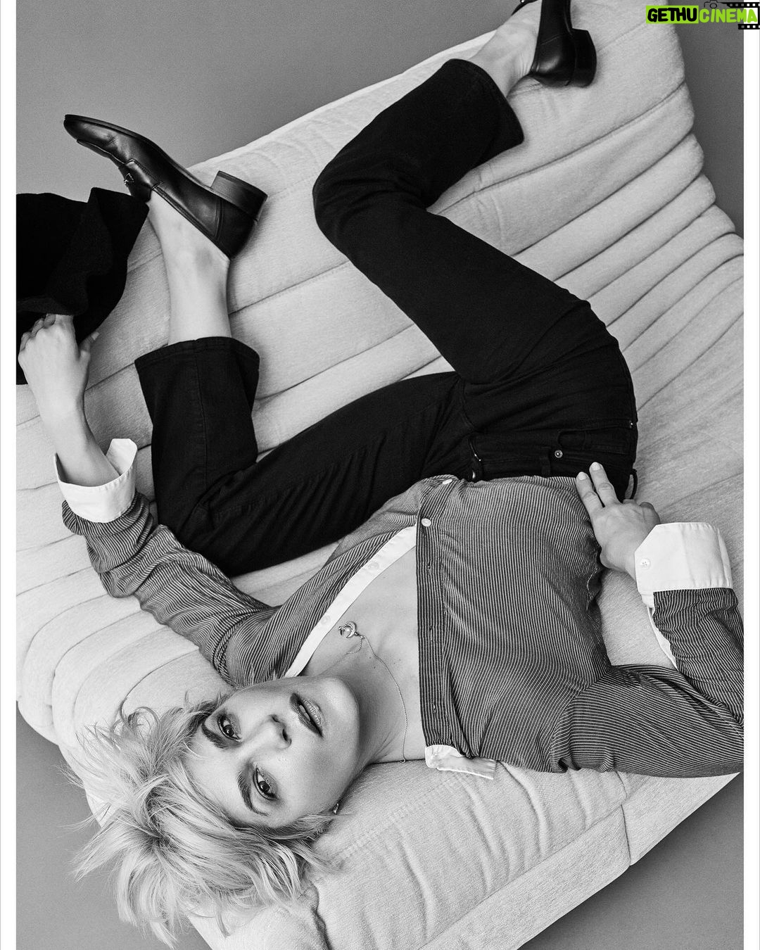 Selma Blair Instagram - Felicitations! @lalignenyc π I could not be prouder to be here in your denim La launch π. Sometimes you get a perfect day. A perfect group. A perfect fit π. La Ligne is something I truly live in and love. And now to have denimβ¦π Brava ladies! I love you. Image Descriptions: Image one: Selma has short blonde hair and wears black jeans, black heels, and a brown long sleeve top. Image two: Black and white image of Selma posing with her cane. She wears jeans, heels, and a button down top Image three: Selma wears a button down, black jeans and loafers. She is leaning on a couch that is laying on its side. Image four: Black and white image of Selma laying on a couch. Image five: Selma wears a blue and red striped sweater and loose blue jeans. She is standing with one hand on her face. Image six: Black and white image of Selma. She is wearing a striped shirt and is standing next to a stool with one foot on it. Selma holds a hat in her hand. Image seven: Selma wears a La Ligne graphic T-shirt and jeans. She is shown buttoning up the jeans.