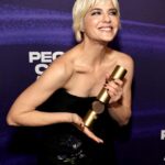 Selma Blair Instagram - What an unexpected and wonderful prize from the people! I don’t know how to connect the milestones of the last few years, the luck and wisdom I have now felt. But I know the connection is you. The people. It was you in my most alarming moments, who I reached out to, my own personal life worn through. And you held my hand. You made collages. You sent yellow hearts and even got a tattoo. “My beloved” is what it says. Imperfectly written in my hand. Indelible ink on your arm @juliachastain. And I felt loved by my dear friend with that gesture. And I feel loved tonight. @sashafarber1 and @thetexastroya by my side. @sarahmgellar always holding me up, and my fellow @dancingwiththestars mate @gabbywindey making me laugh and smile with your brilliant and beautiful goofy ways tonight. I love you all so much. What an embarrassment of riches. I hope we all have moments that feel like this. Thank you @dancingwiththestars , @deena_katz, @valeriecbruce, #ConradGreen, and all the dancers and celebrities. This has been a core memory and I’m setting the bar high now for the living still to do. With thanks to you. Oceans 💛