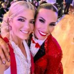 Selma Blair Instagram - Look at all this wonderfulness! I have friends. Proof! 🤭 And wow! Do I thank you for showing up and all the love. And a few of my absolute favorite fellow dancing Muppet heads! @sashafarber1 choreographed the cutest quick step for us and I miss practicing it already! Next week… coming up!💋