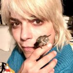 Selma Blair Instagram - My tiny wild friend. Must be a good sign.