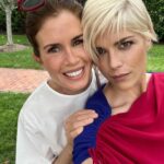 Selma Blair Instagram - What a lovely afternoon with @nyakio and friends celebrating @thirteenlune and the launch of @relevant.skin 🤍 #13lxTheHamptons