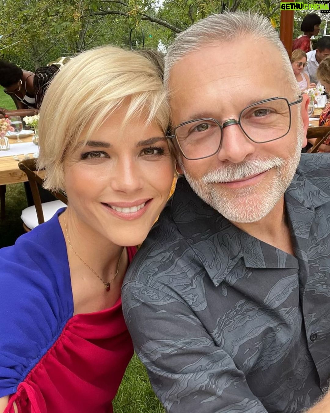 Selma Blair Instagram - What a lovely afternoon with @nyakio and friends celebrating @thirteenlune and the launch of @relevant.skin 🤍 #13lxTheHamptons