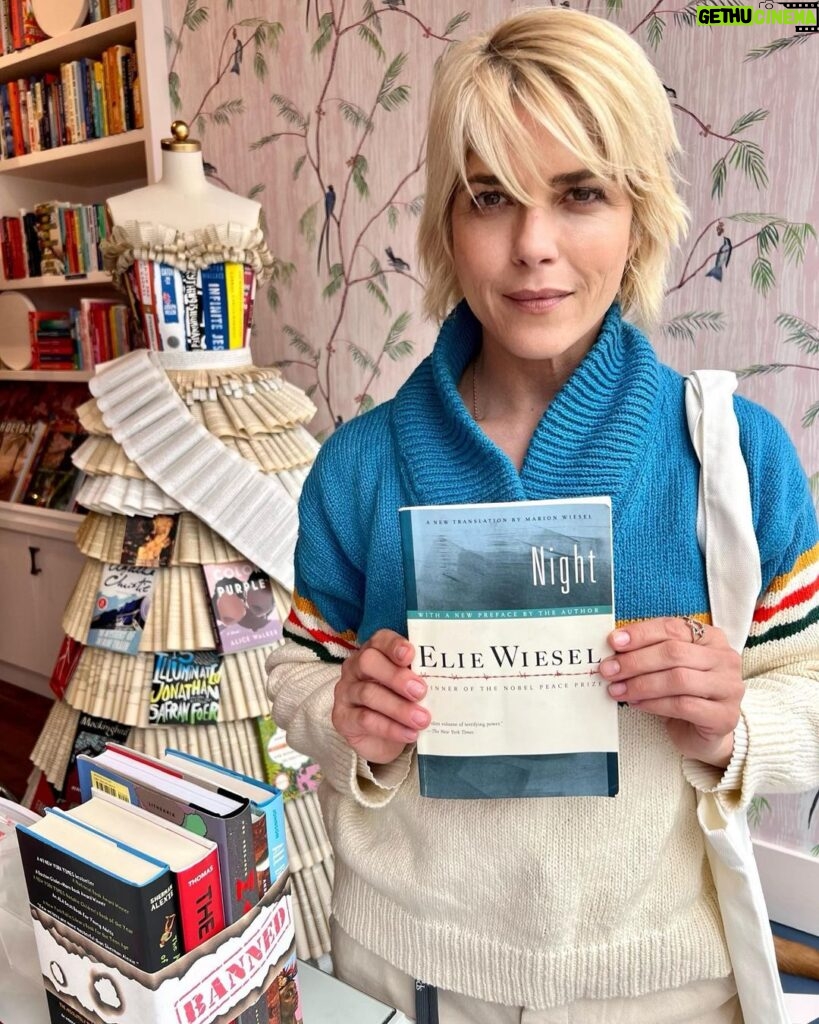 Selma Blair Instagram - I read NIGHT by Eli Weisel when I was 11, not long after I held The Diary of Anne Frank late into the evening, making the idea of this young girl a confidante. It started me writing. Night changed my life. I soon devoured Primo Levi and other books I could find on survivors. Night is a masterpiece. Some say the greatest and definitive novel to read about the holocaust. A boy of great faith, our author, loses all the light of his previous life when confronted with the horrors of Auschwitz. Faith was lost among the unimaginable. Years later, he wrote this. It is brutal. It is important. It is the winner of a Nobel Peace Peace and it is being banned in schools. Freedom of speech and the importance of truth and documentation of history are cornerstones of our American ideals and values. There is grace in knowledge and understanding how the machinations of evil became the most horrific chapter of our modern existence. The accounts show strength in abomination. Parents and lawmakers who wish to ban this book from the canon of our education, I remind you that this is mirroring the Nazi’s and fascists in that when the goal is to control the messages in our literature and art, we risk losing the memory of how things happen. The history is not the danger to our children’s minds. Eli Weisel lived through these hell nights. This genocide. This torture. This horror. So that we do not have to. He wrote, “The witness has forced himself to testify. For the youth of today, for the children who will be born tomorrow. He does not want his past to become their future.” Read this book. I warn of passivity in the face of book banning, Of our American Democratic rights. Read this book and tell me what you think. I wish us grace. I wish us to be able to confront the truth. And Never Forget. #LetAmericaRead. See the link in bio for more information.
