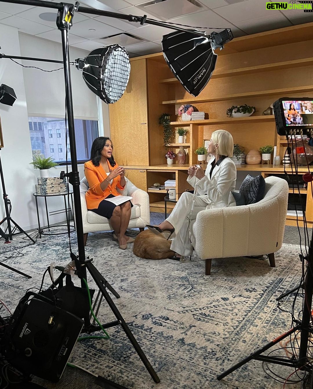 Selma Blair Instagram - I am honored and privileged to have been interviewed by @kristen.welker for @meetthepress on NBC. Watch the full interview — link in Stories. Descriptions: 1) Selma wears a white suit and uses a clear lucite cane, sitting next to Kristen Welker, wearing an orange jacket and black skirt. They are sitting next to each other and smiling at the camera. 2) Selma speaks to Kristen in an interview. 3 and 4) behind the scenes of Selma and Kristen sitting in a living room for the interview, with equipment around them. 5) Selma with no makeup and wearing glasses, holds a “Meet The Press” mug.