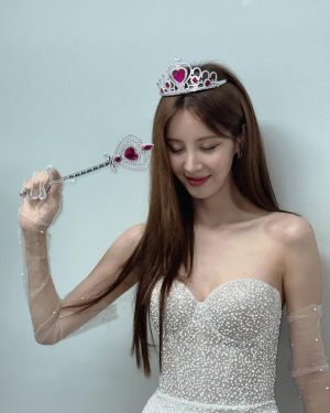 Seohyun Instagram - TMA🎤🖤💋