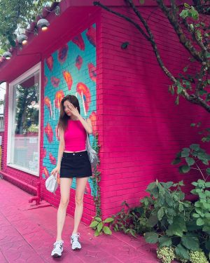 Seohyun Instagram - 🌷
